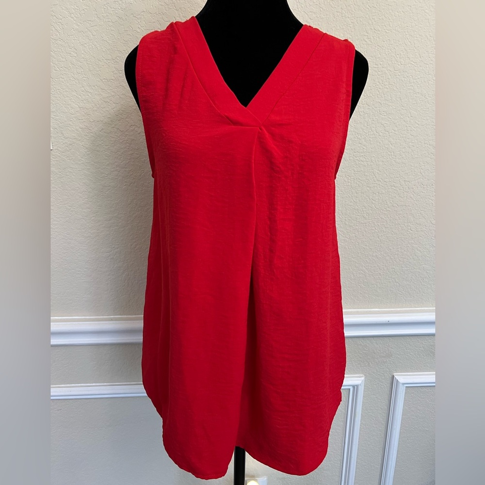Haptics sleeveless blouse